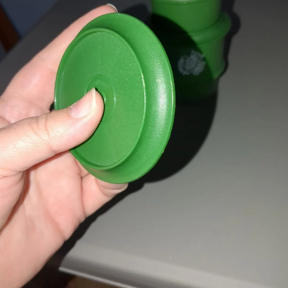 Vintage Green Tupperware Mugs with dove Design Christmas - Picture 8 of 9